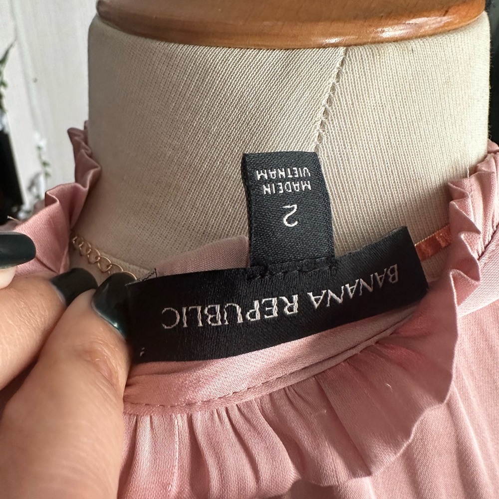 Banana republic | blush satin maxi dress size 2 - Picture 4 of 9